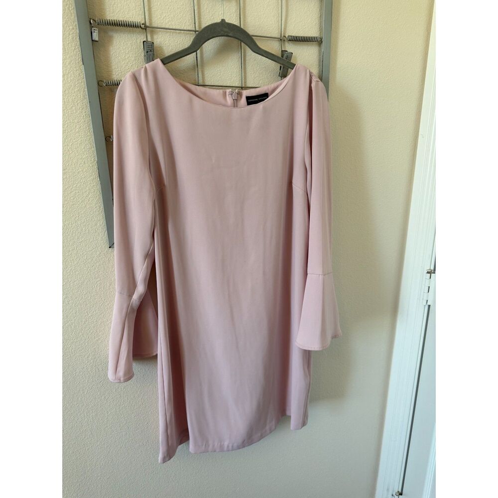 Adrienne Vittadini dress is size 6